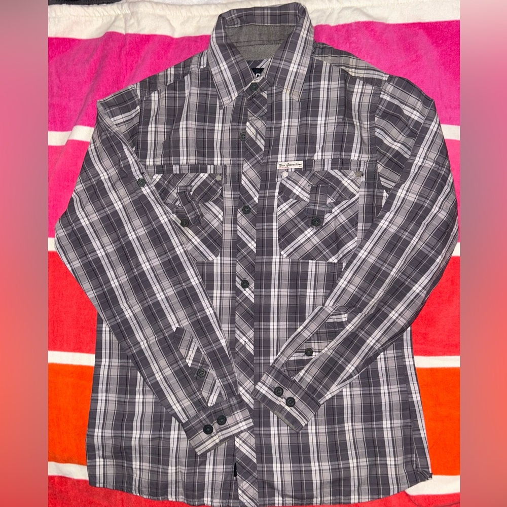 NGE men’s long sleeve button down